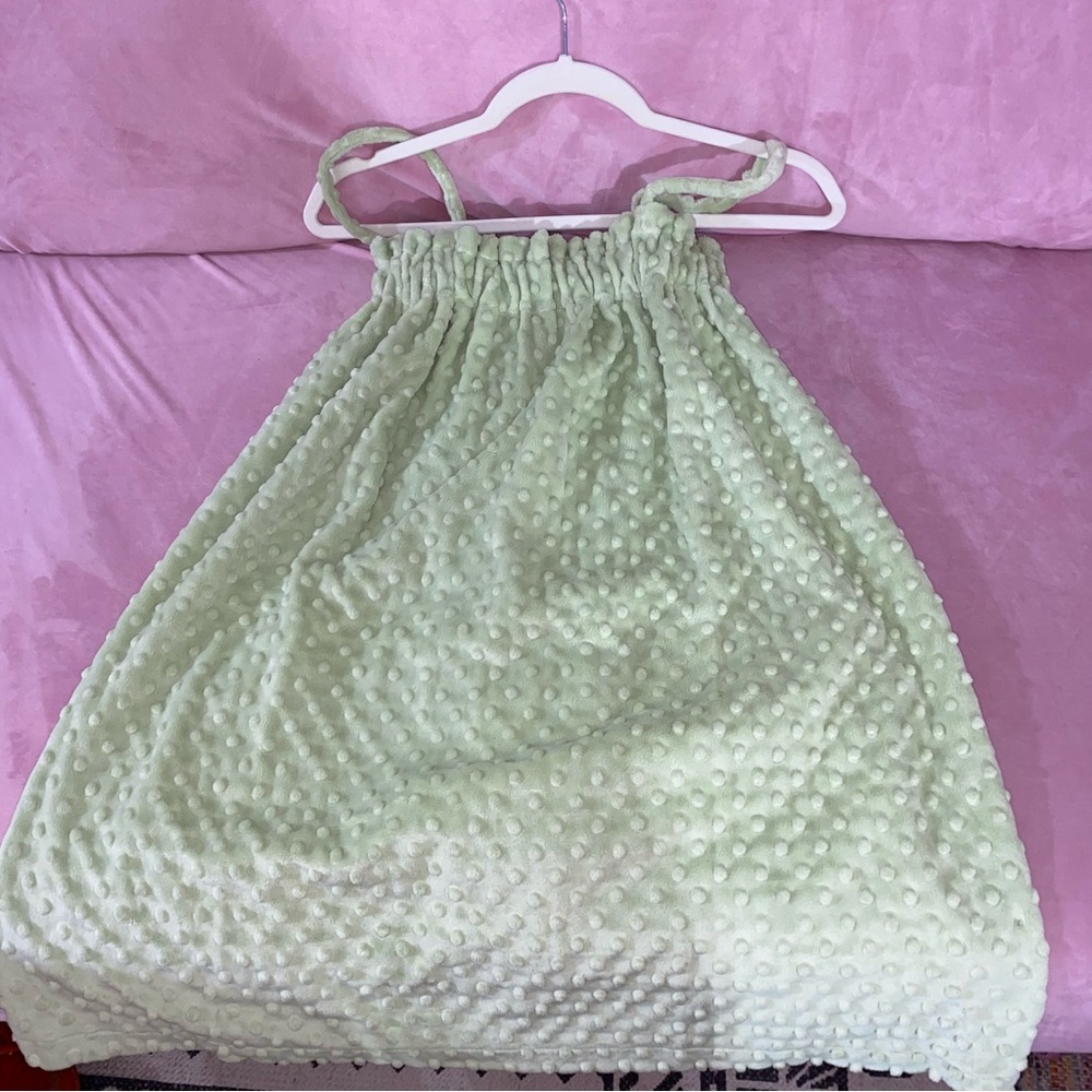 New Textured Bathrobe Pastel Polka Dot One Size with Pocket Wrap Around Velcro